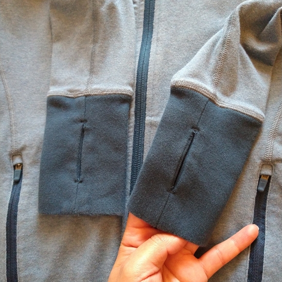 Nike dri fit Activewear sweatjacket sweatshirt size small - Picture 15 of 16